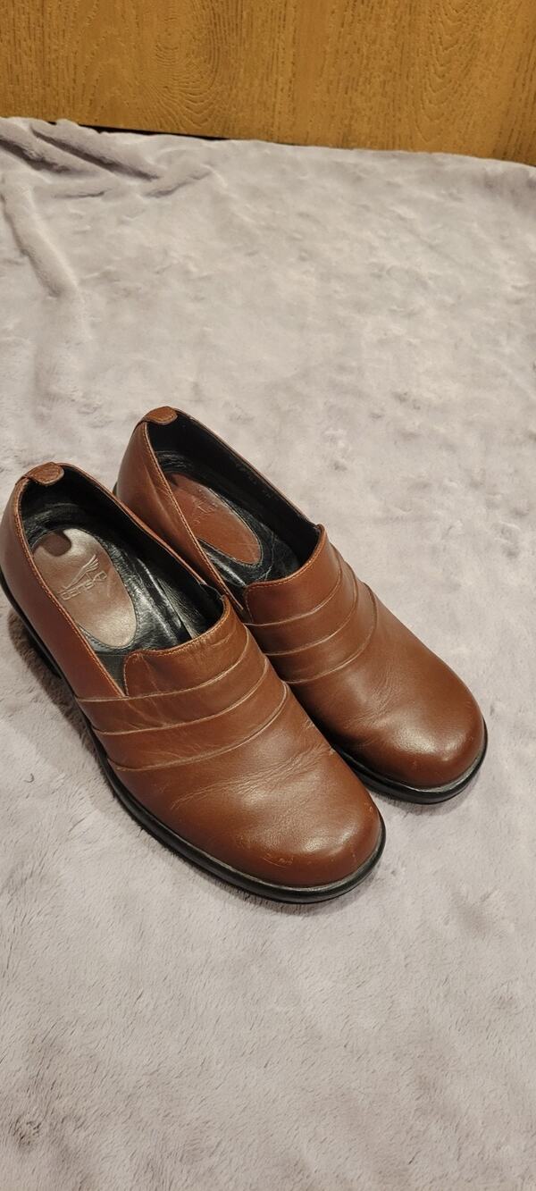 Dansko Brown Leather Clogs Womens EU 38 US 7.5-8 Comfort Slip-on Nurse Medical